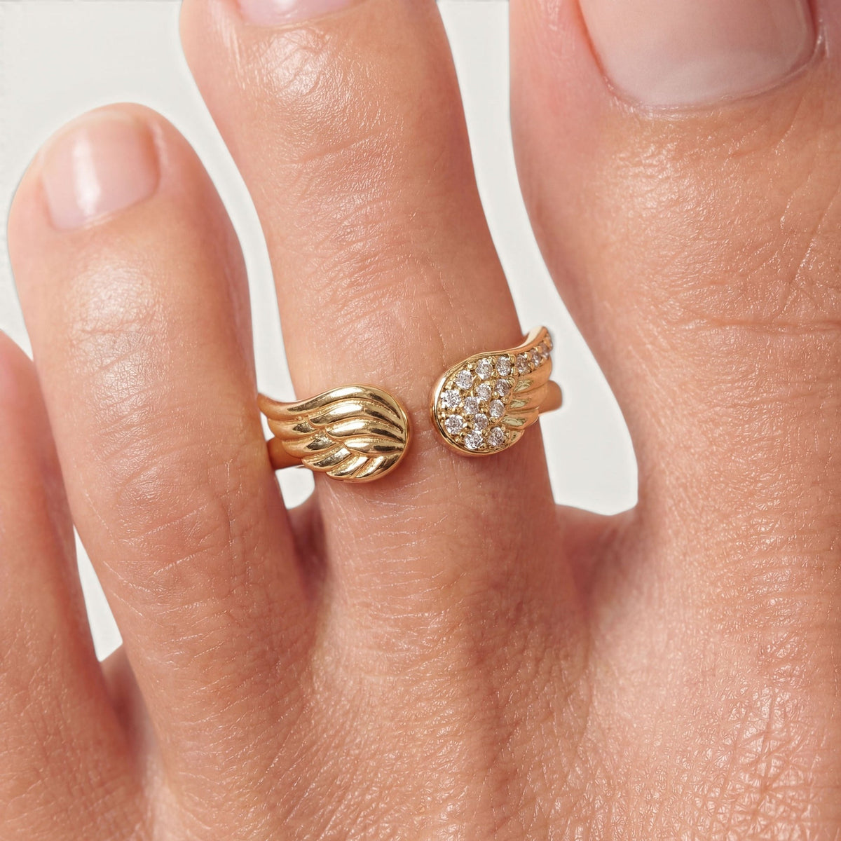 Angel Toe Ring – Gold – Image 2