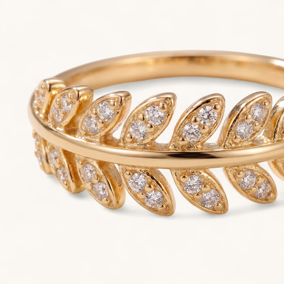 Olive Toe Ring – Gold – Image 5